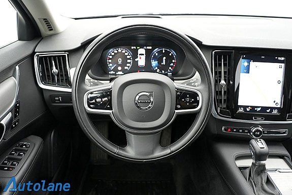 Volvo V90 Cross Country 15 of 29