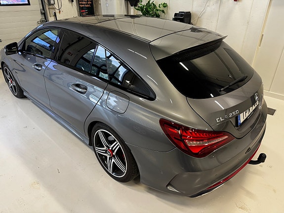 Mercedes-Benz CLA250 3 of 5