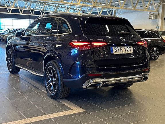 Mercedes-Benz GLC300 e 5 of 5