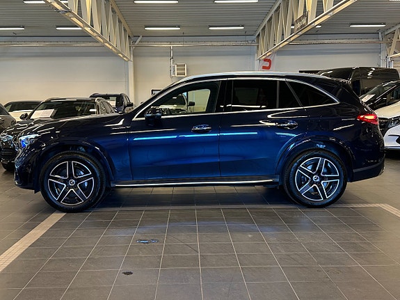 Mercedes-Benz GLC300 e 4 of 5