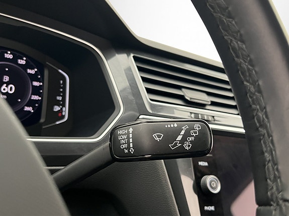 Volkswagen Tiguan Allspace 27 of 30