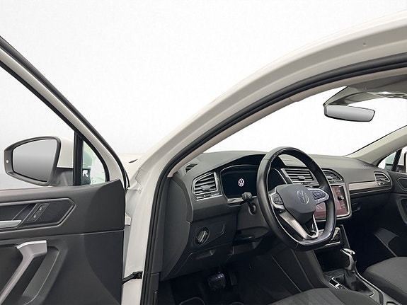 Volkswagen Tiguan Allspace 14 of 30