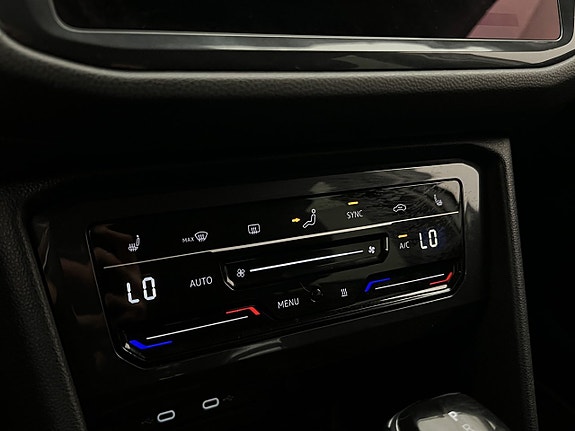 Volkswagen Tiguan Allspace 23 of 30