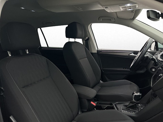 Volkswagen Tiguan Allspace 10 of 30