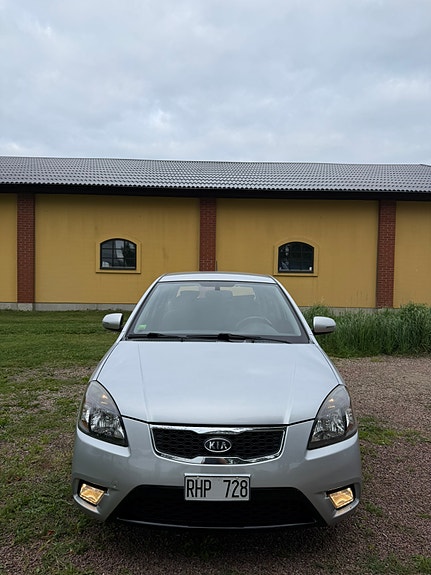 Kia Rio 3 of 5