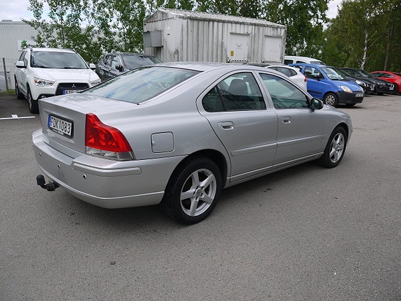 Volvo S60 5 of 5