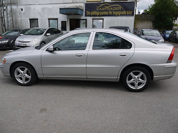 Volvo S60 5 of 18