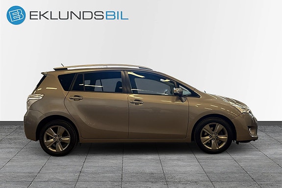 Toyota Verso 4 of 5