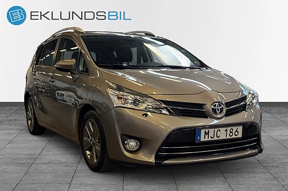 Toyota Verso 3 of 5