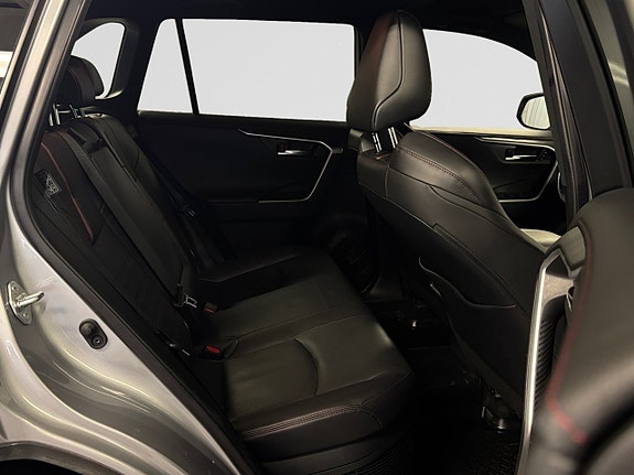 Toyota RAV4 22 of 23