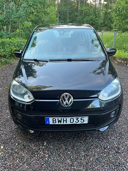 Volkswagen UP! 5 of 5