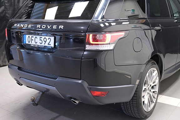 Land Rover Range Rover Sport 8 of 30