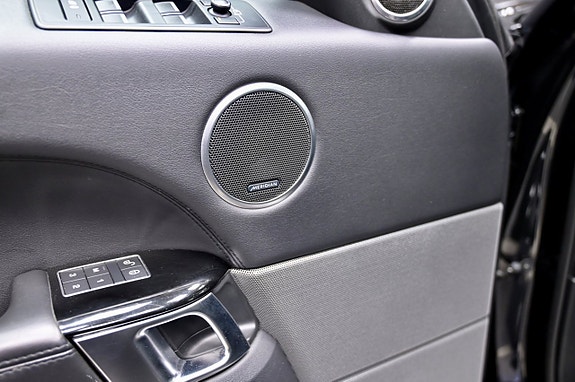Land Rover Range Rover Sport 25 of 30