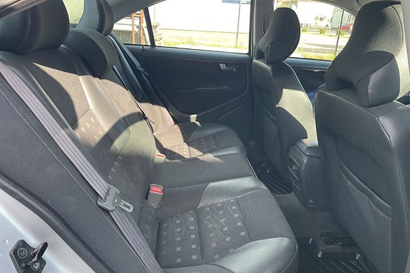 Volvo S60 13 of 13