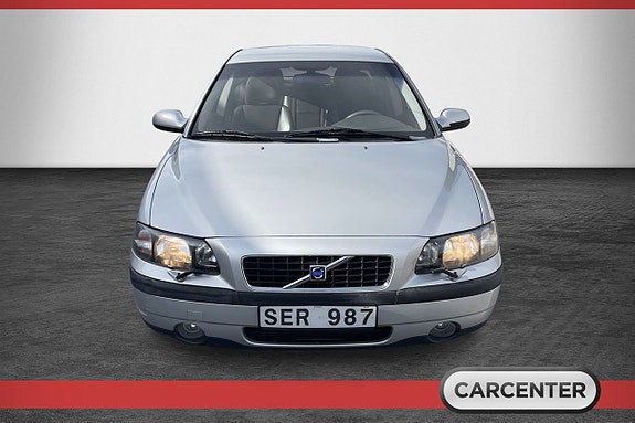 Volvo S60 2 of 5