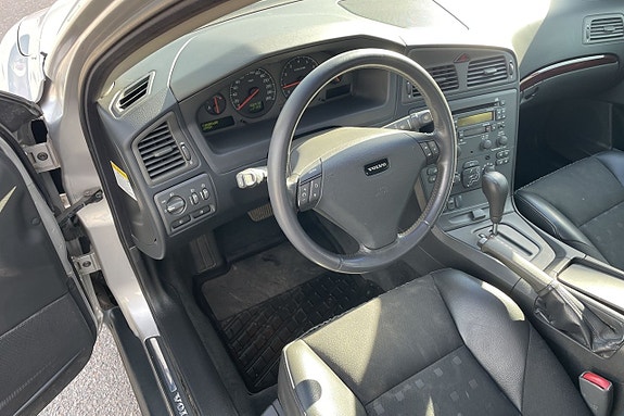 Volvo S60 7 of 13