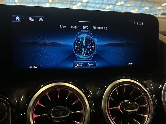 Mercedes-Benz GLA35 22 of 24