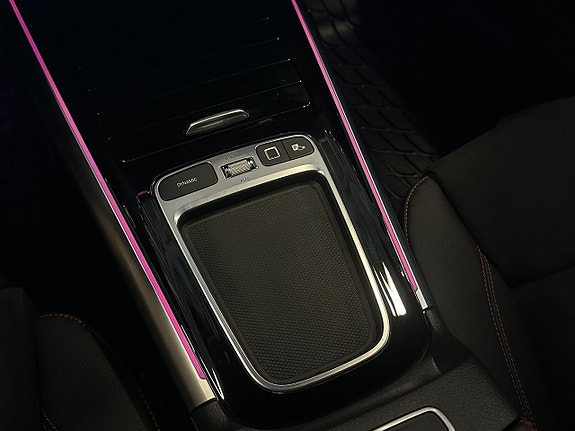 Mercedes-Benz GLA35 9 of 24