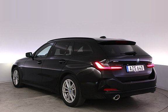 BMW 330e 4 of 27