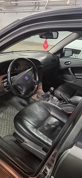 Saab 9-5 7 of 16