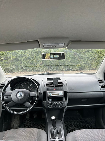 Volkswagen Polo 4 of 4