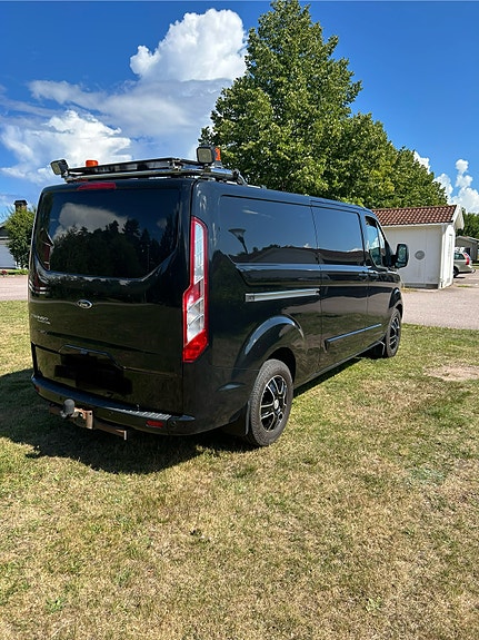 Ford Transit Custom 16 of 22