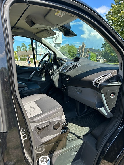 Ford Transit Custom 21 of 22