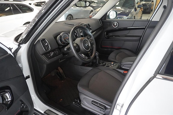 MINI Countryman Cooper SE 2 of 9