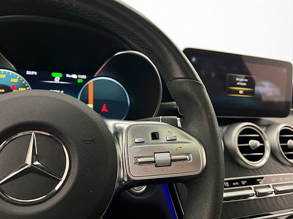 Mercedes-Benz GLC300 de 15 of 30