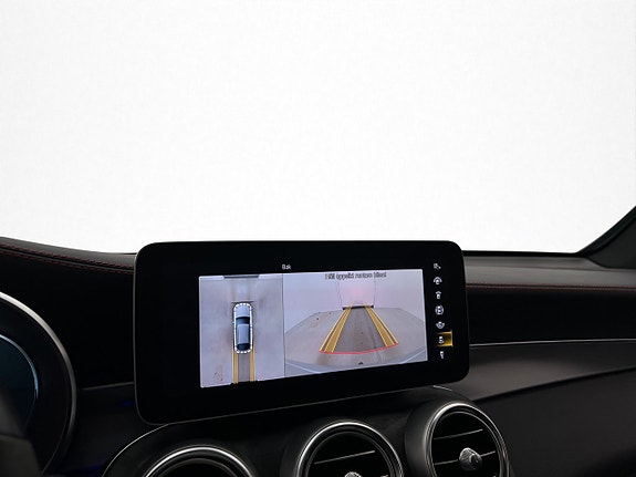Mercedes-Benz GLC300 de 16 of 30