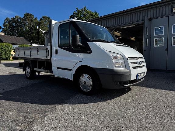Ford Transit 2 of 5