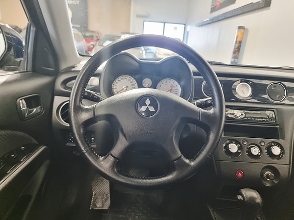 Mitsubishi Outlander 10 of 27