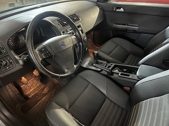 Volvo V50 6 of 10