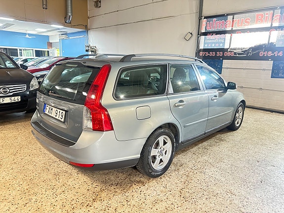 Volvo V50 5 of 5