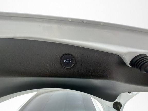 Tesla Model 3 29 of 30