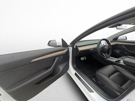 Tesla Model 3 10 of 30