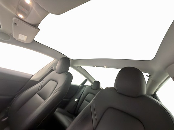 Tesla Model 3 13 of 30