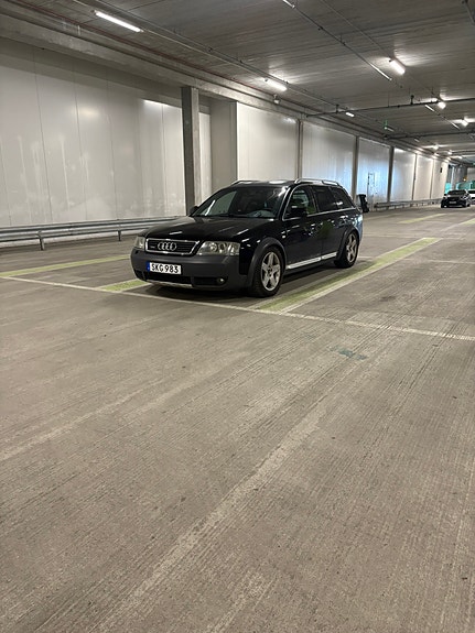 Audi A6 allroad 2 of 5