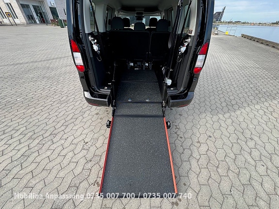 Ford Connect Tourneo 15 of 30
