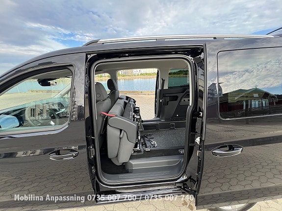 Ford Connect Tourneo 28 of 30