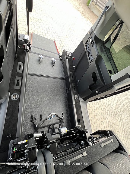 Ford Connect Tourneo 24 of 30