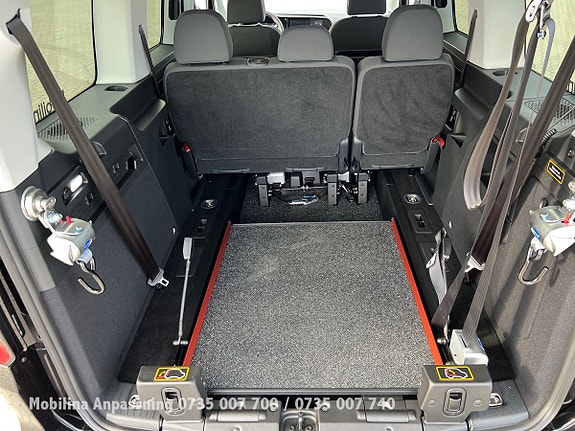 Ford Connect Tourneo 13 of 30