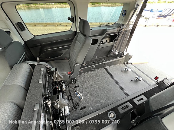 Ford Connect Tourneo 19 of 30