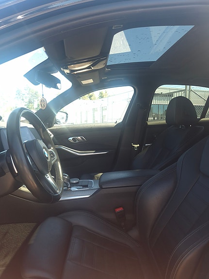 BMW 330d 8 of 23