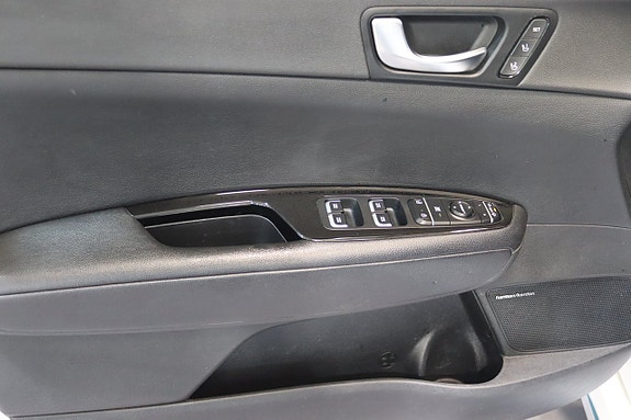 Kia Optima 12 of 26
