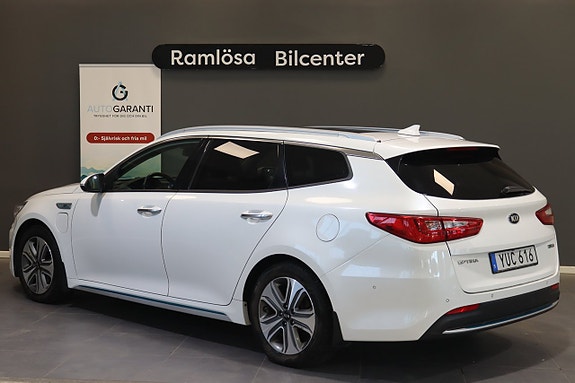 Kia Optima 8 of 26