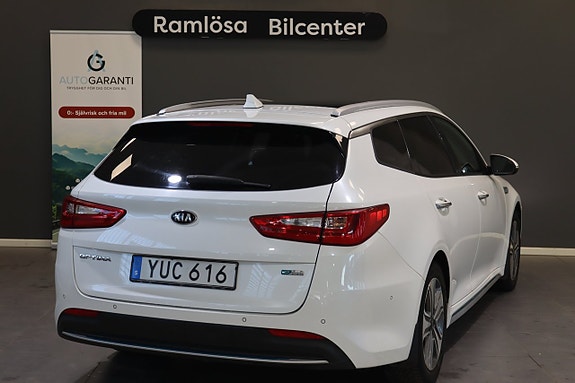 Kia Optima 7 of 26