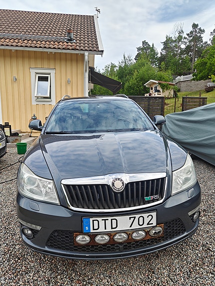 Skoda Octavia 3 of 5
