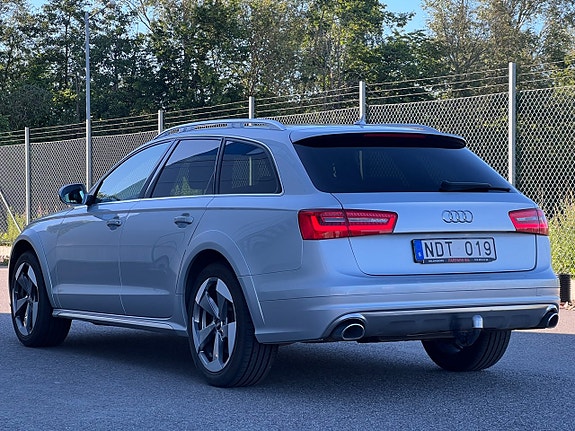 Audi A6 allroad 3 of 5