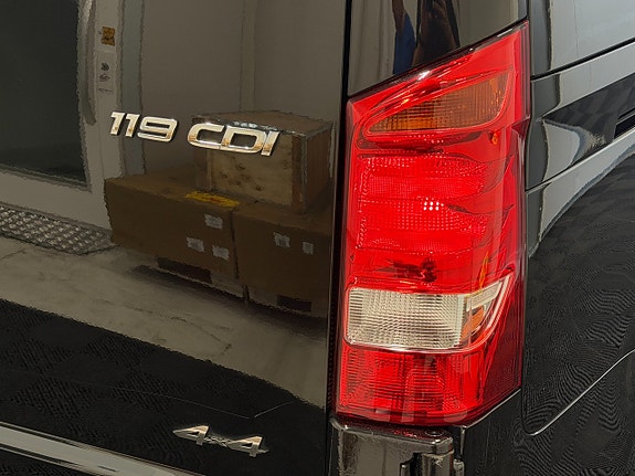 Mercedes-Benz Vito 119 12 of 30
